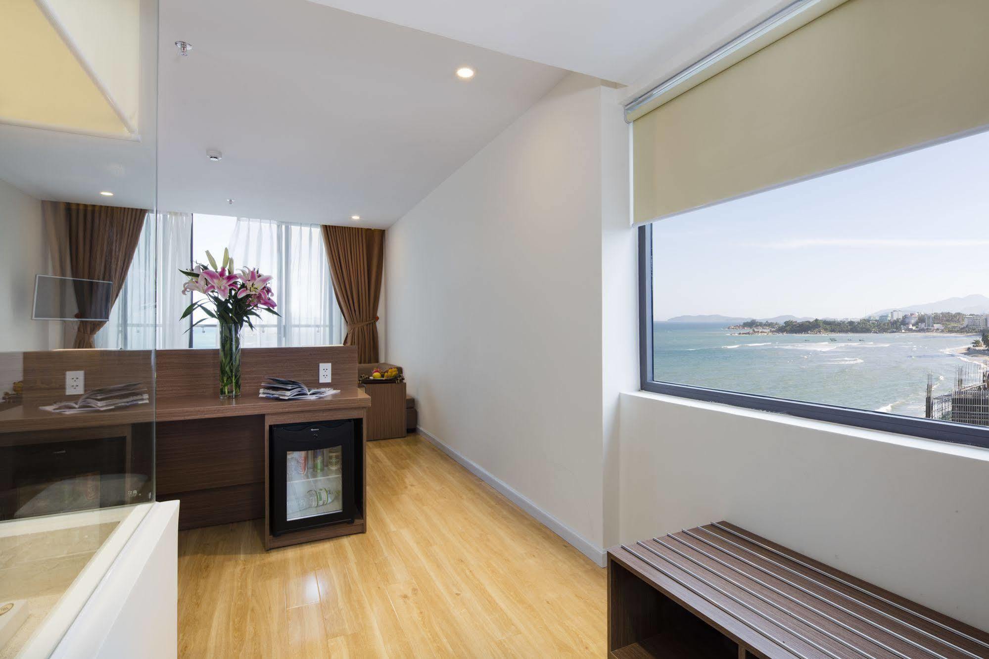King Town Grand Hotel & Wedding Center Nha Trang Buitenkant foto