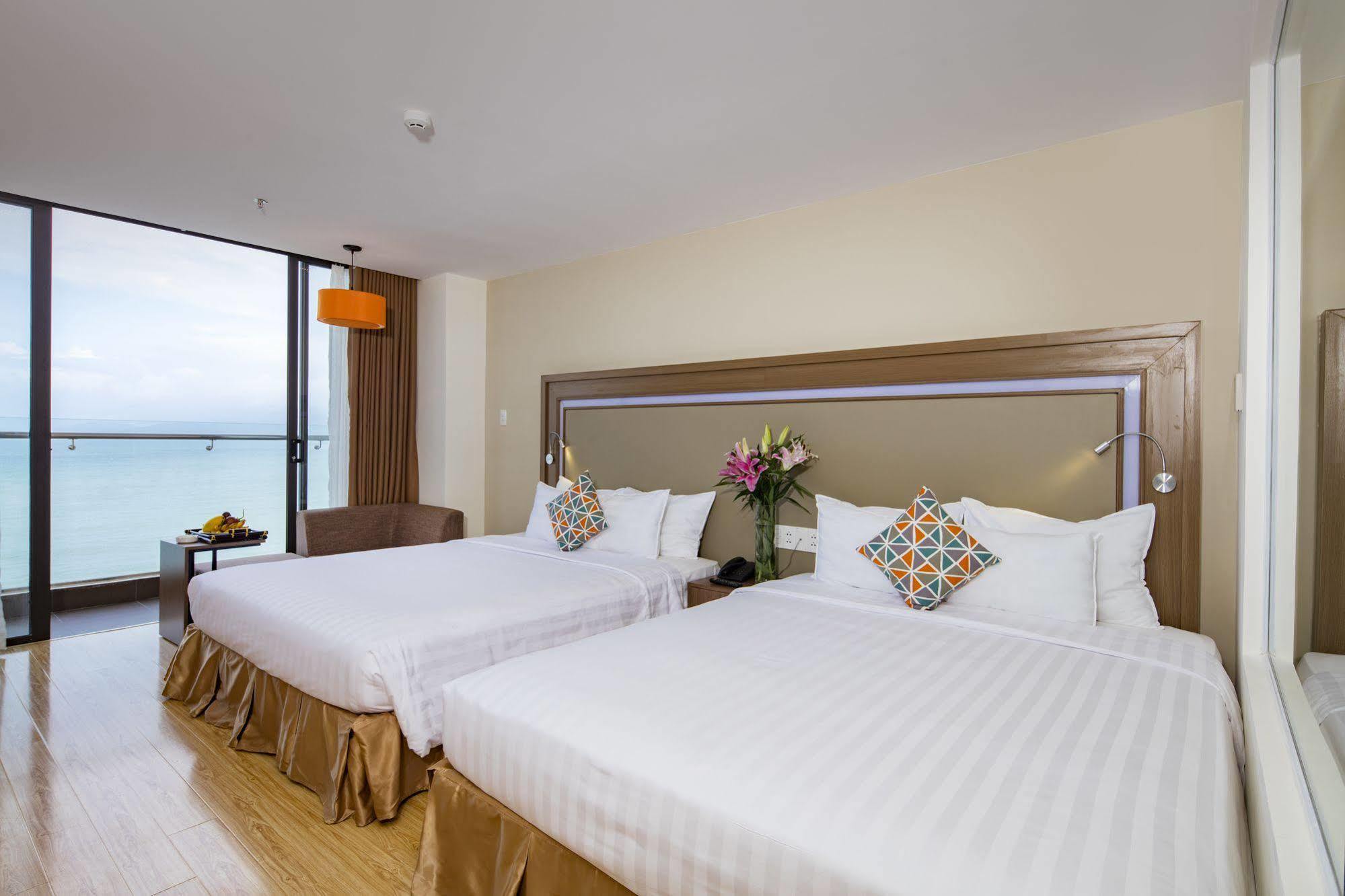 King Town Grand Hotel & Wedding Center Nha Trang Buitenkant foto