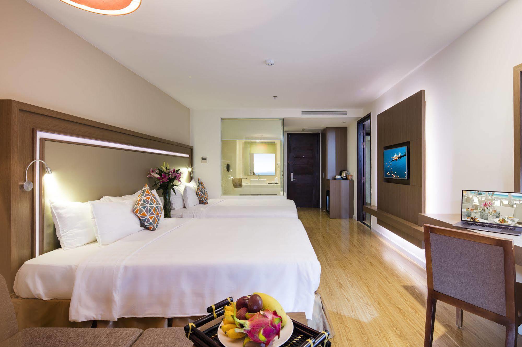 King Town Grand Hotel & Wedding Center Nha Trang Buitenkant foto